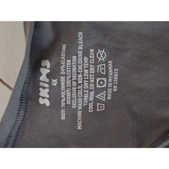 Skims thong panty Nwt - Picture 4 of 9